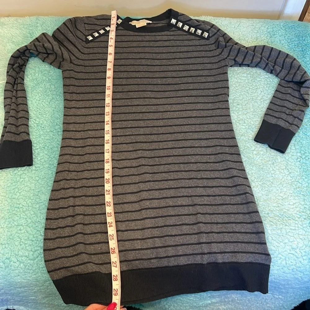 🔥Michael Kors Striped Gray and Black Sweater dress with Studded Shoulders🔥